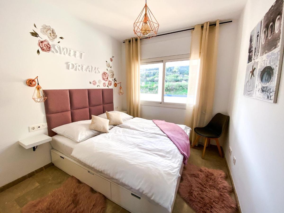 Beautiful New Apartment With Sea View Castillo de Sabinillas Exterior photo