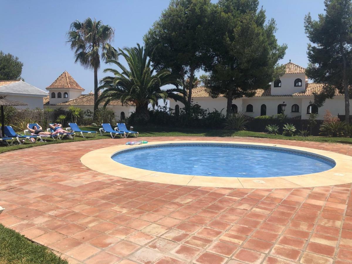 Beautiful New Apartment With Sea View Castillo de Sabinillas Exterior photo